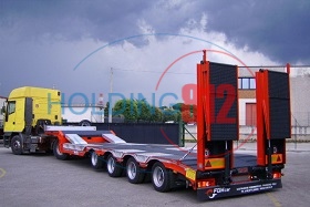 Low roaders and platforms for outsize cargo