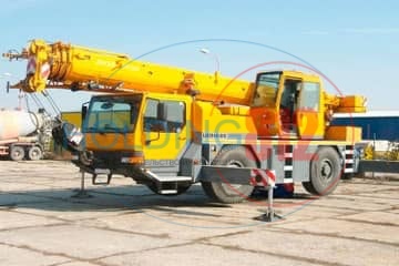 Liebherr LTM 1025 truck crane